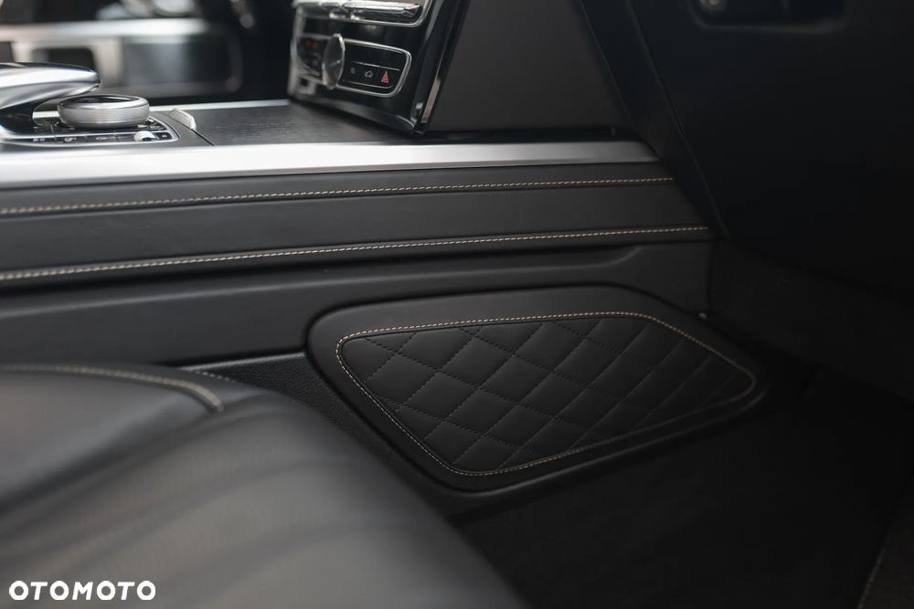 Mercedes-Benz Klasa G 400 d Stronger Than Time Edition - 28