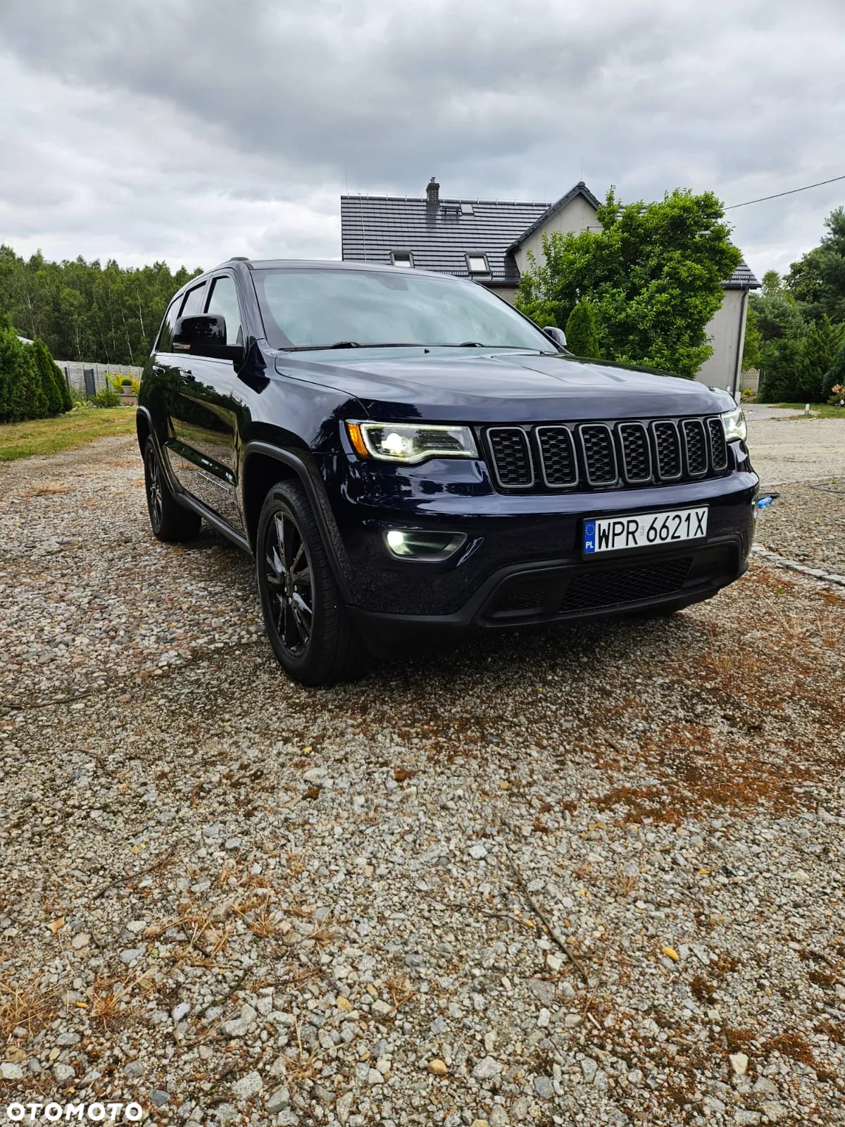 Jeep Grand Cherokee - 11