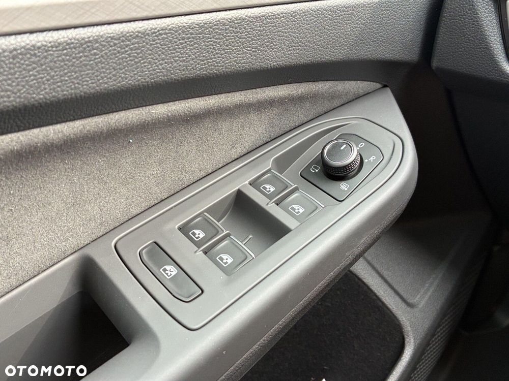 Volkswagen Golf - 20