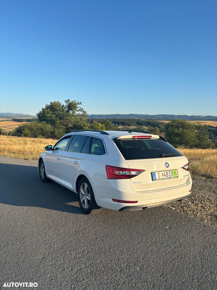 Skoda Superb 2.0 TDI Ambition - 12