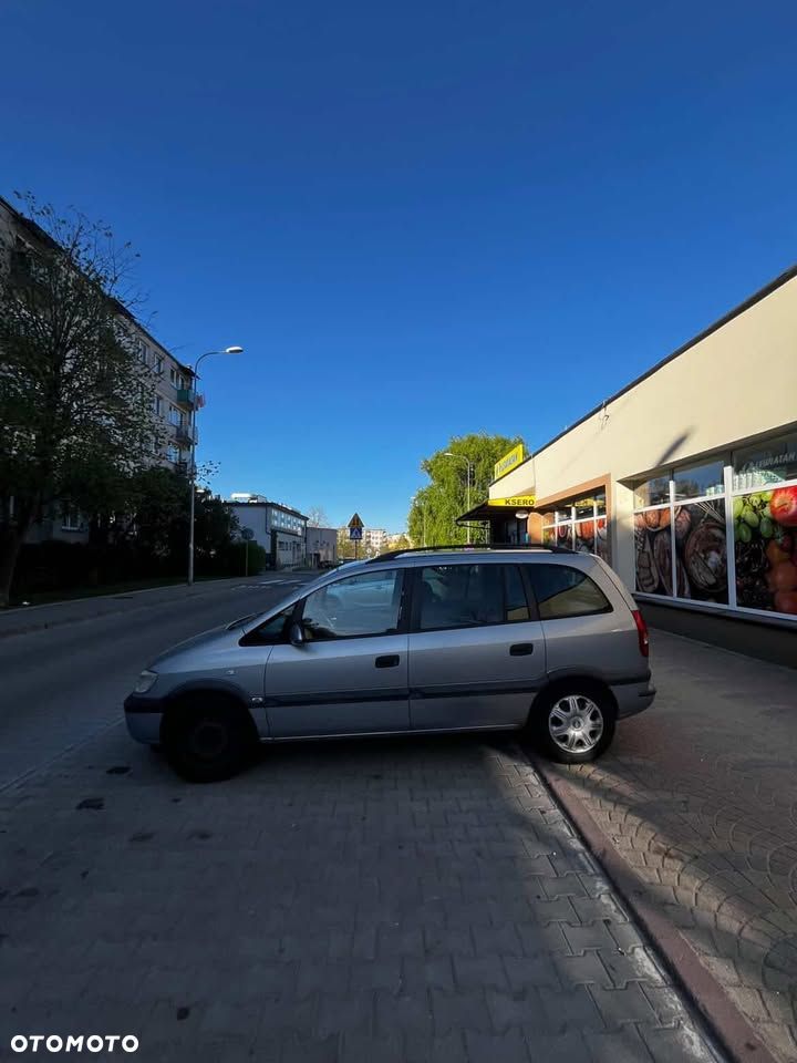 Opel Zafira 1.8 16V Elegance - 5