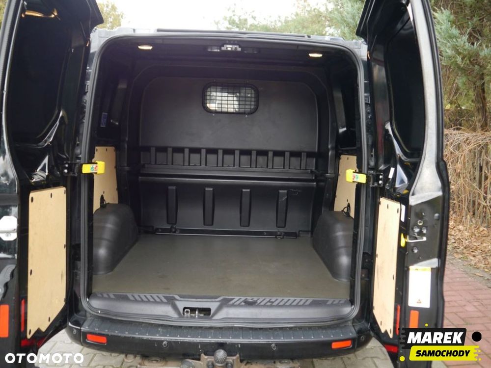 Ford Transit Custom - 13
