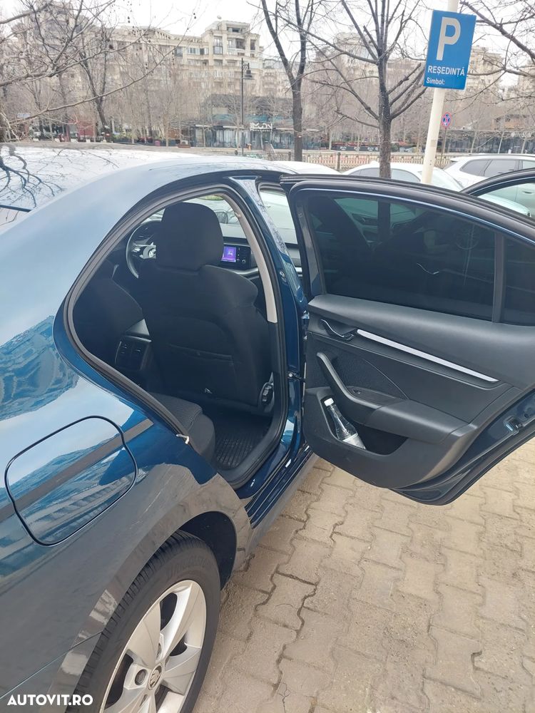 Skoda Octavia 2.0 TDI Style - 7