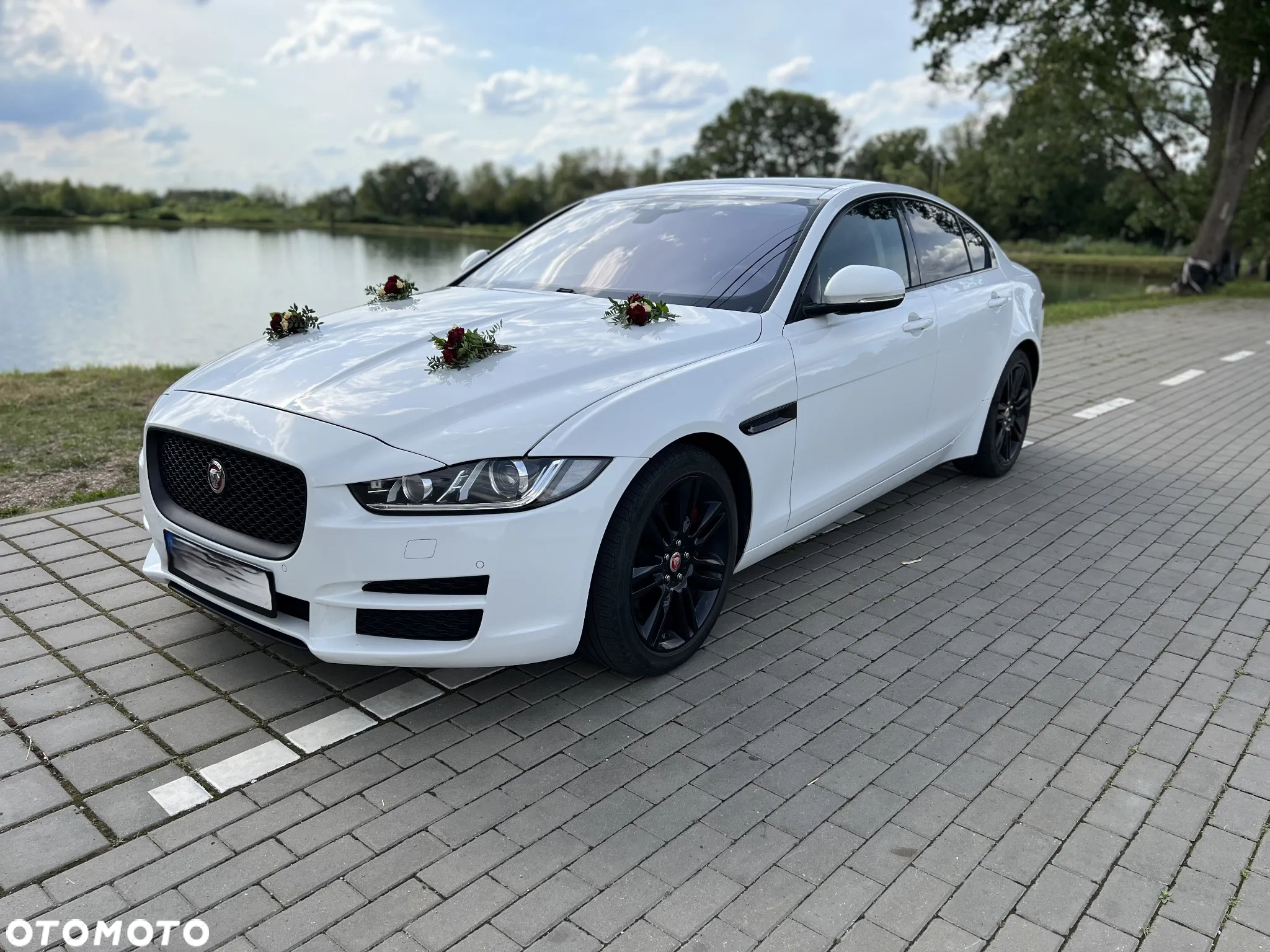 Jaguar XE 2.0 T Prestige - 8