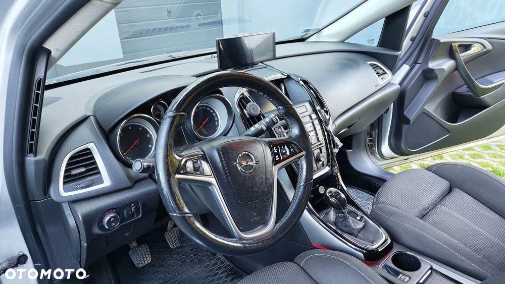 Opel Astra IV 1.7 CDTI Cosmo - 8