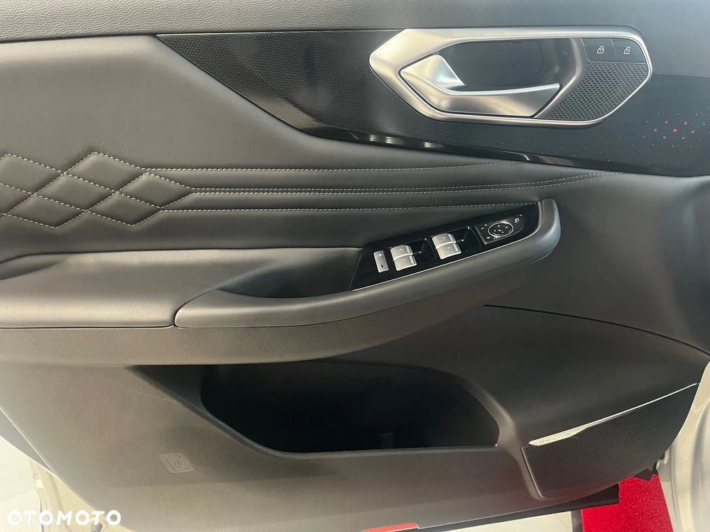 BAIC 7 1.5T Luxury DCT - 14