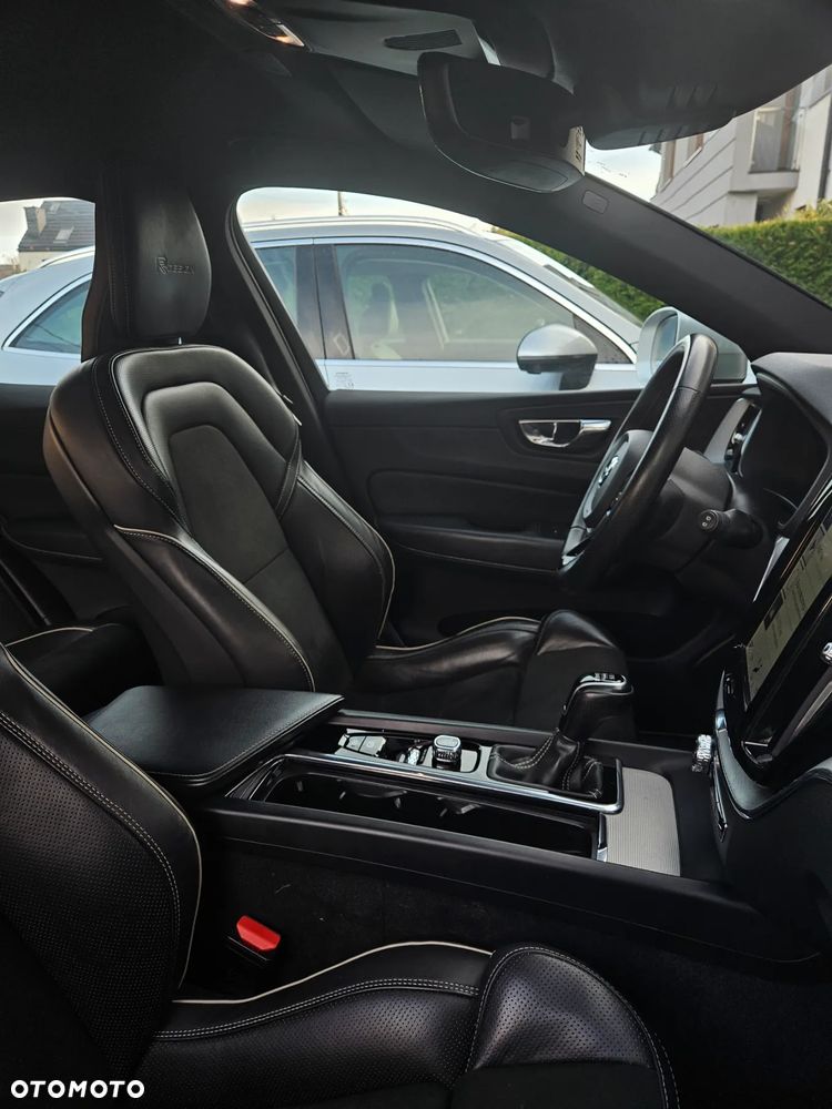 Volvo XC 60 D3 R-Design - 5