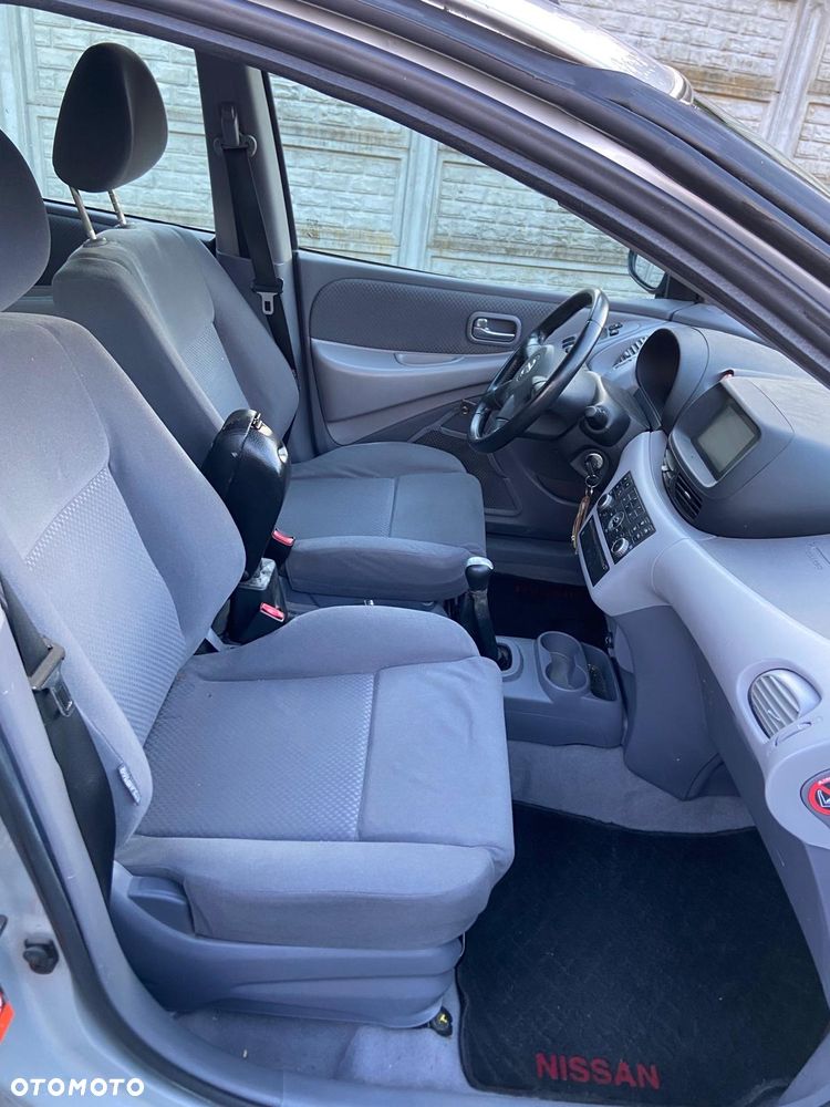 Nissan Almera Tino 1.8 Acenta - 16
