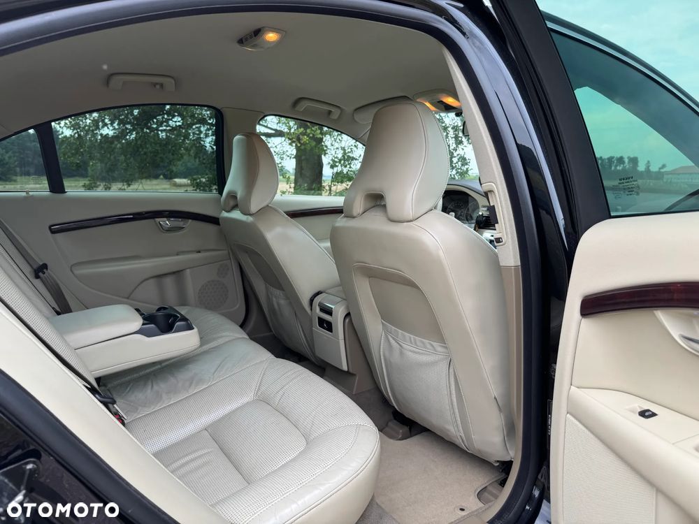 Volvo S80 - 13