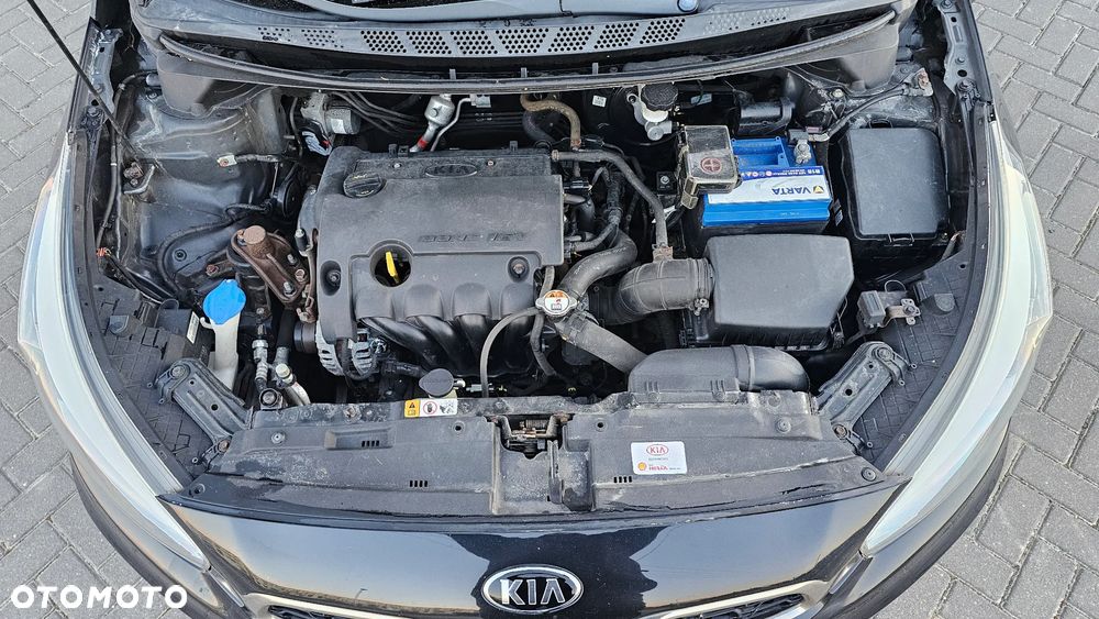 Kia Ceed 1.4 CVVT Dream Team Edition - 12