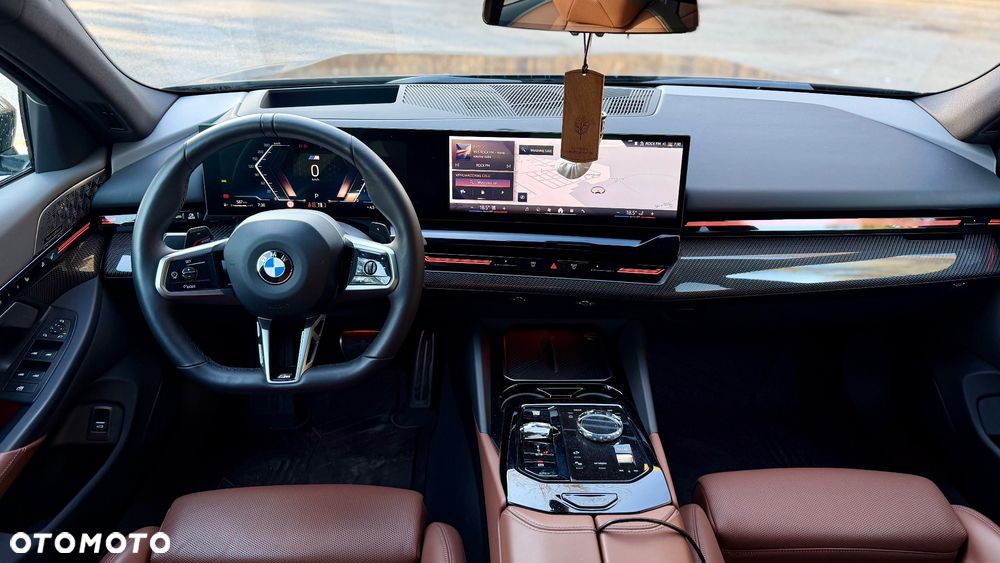 BMW Seria 5 540d xDrive mHEV M Sport - 24