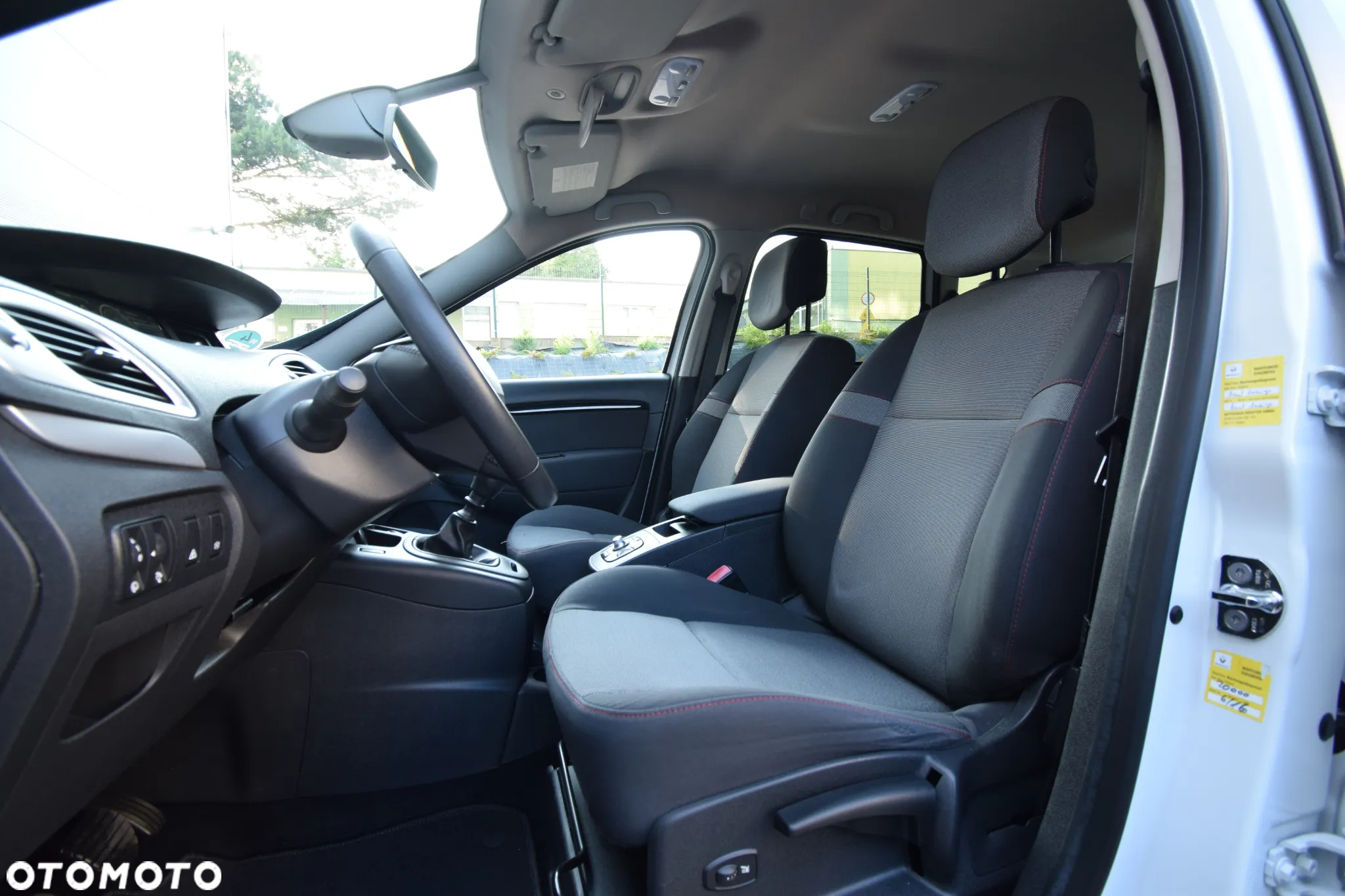 Renault Scenic - 18