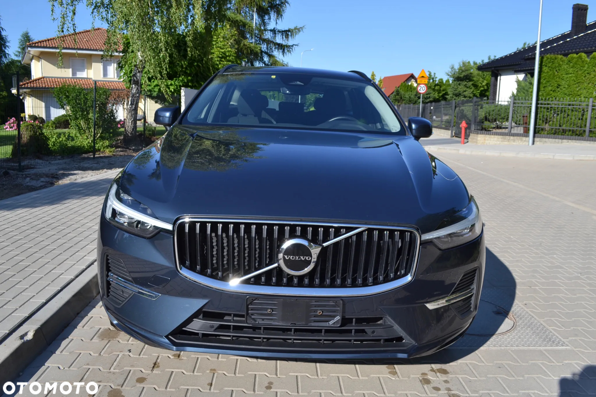 Volvo XC 60 D4 Momentum Pro - 3