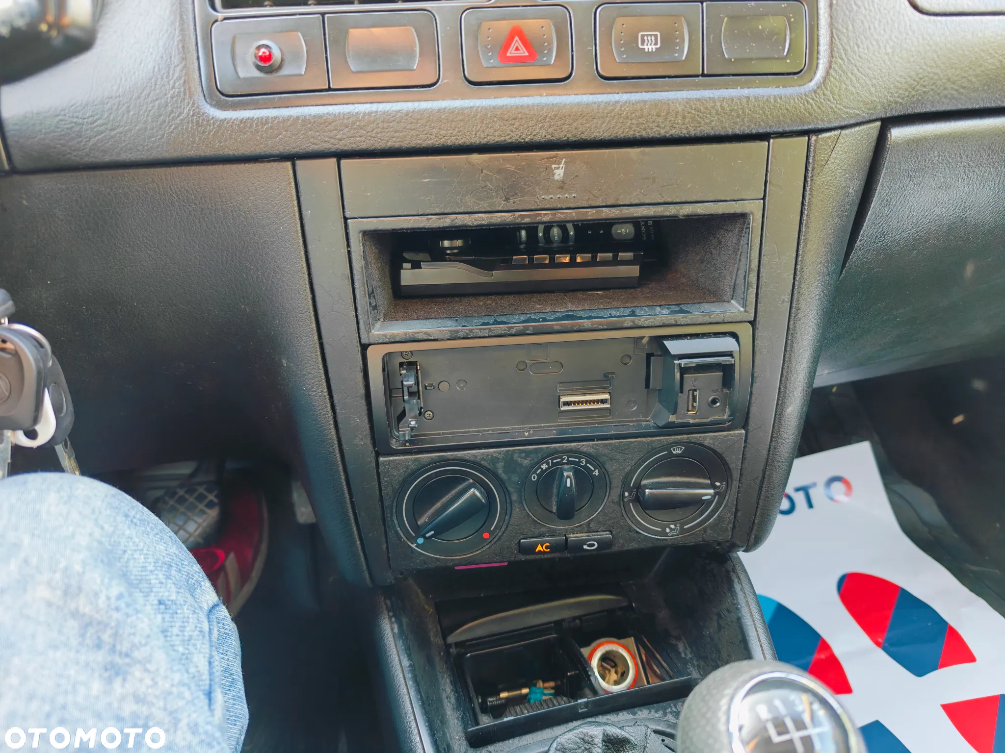 Volkswagen Polo 1.4 16V Basis - 18