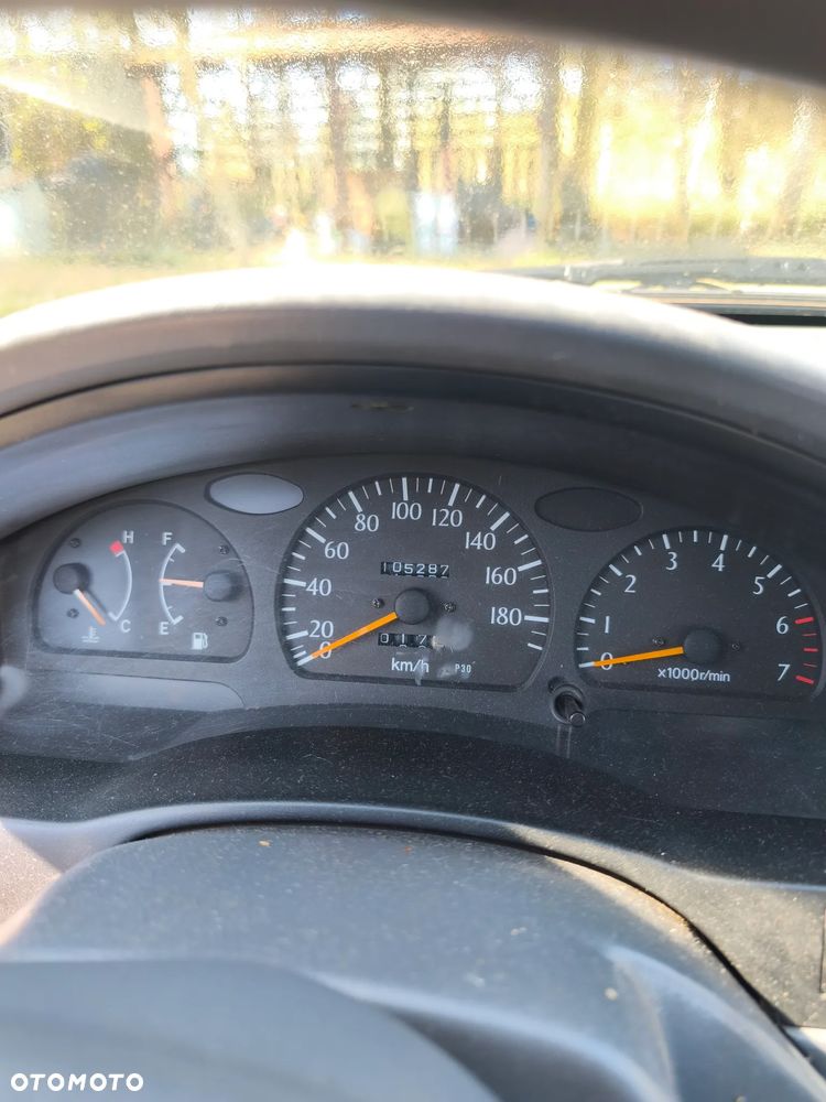 Toyota Starlet 1.4 - 6