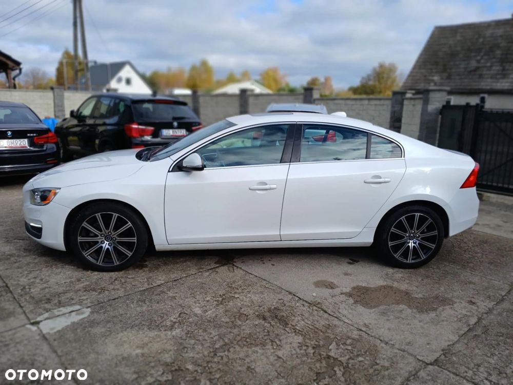 Volvo S60 T5 Drive-E R-Design Summum - 4