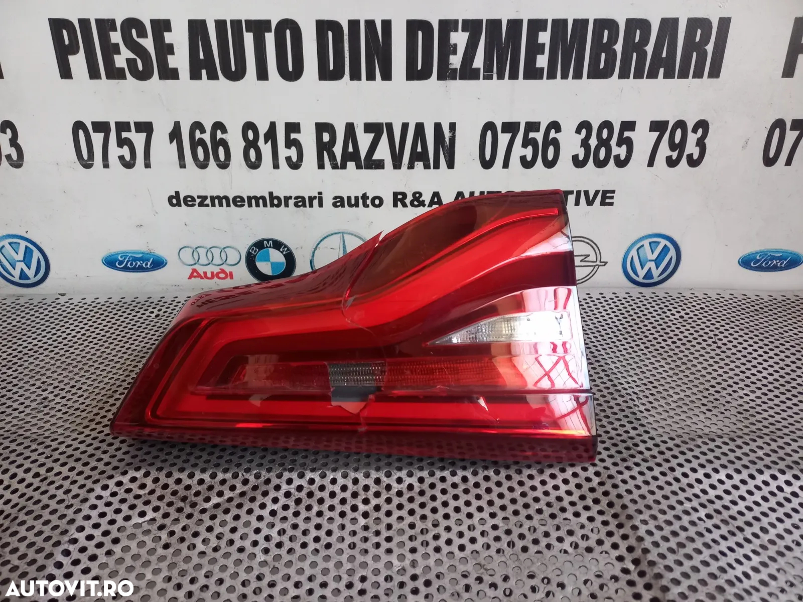 Stop Bmw X3 G01 Lampa Stop Tripla Stanga De Pe Haion Hayon Bmw X3 G01 Cod  STICLA CRAPATA - Dezmemb - 4