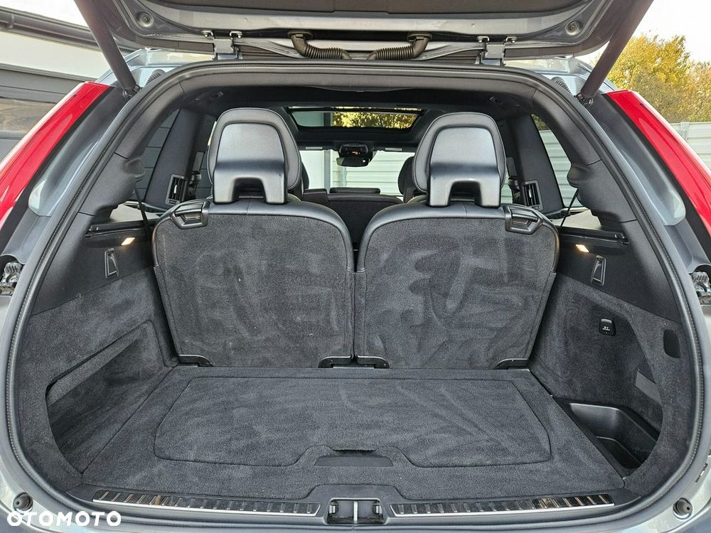 Volvo XC 90 T6 AWD Momentum 7os - 27