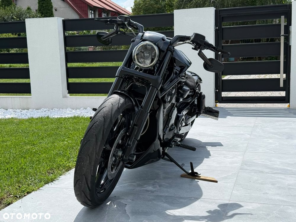 Harley-Davidson V-Rod Muscle - 12