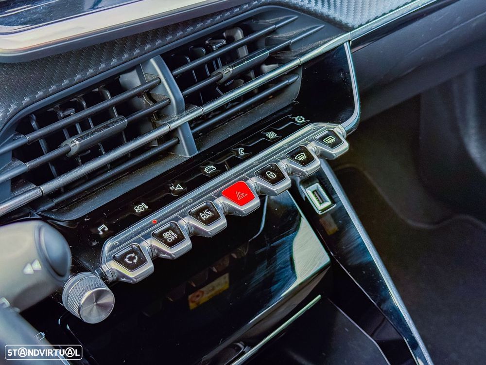 Peugeot 2008 1.2 PureTech Allure Pack - 18