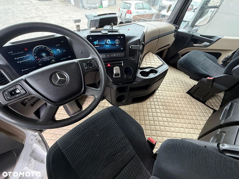 Mercedes-Benz Actros 1848 Low Deck Mega - 8