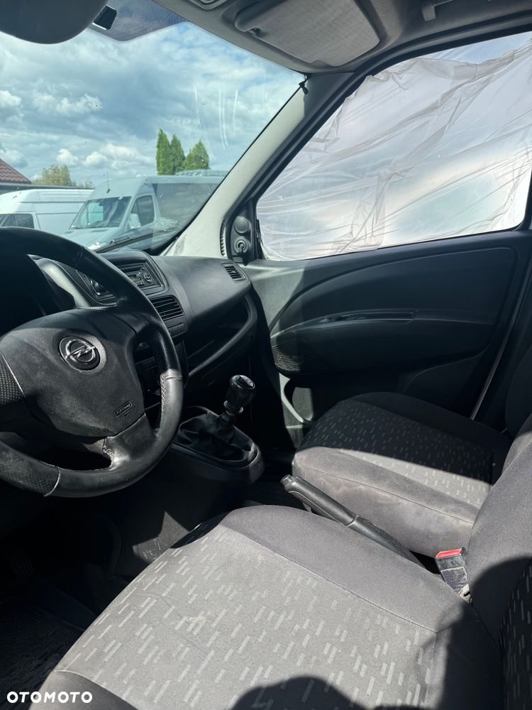 Opel Combo - 8