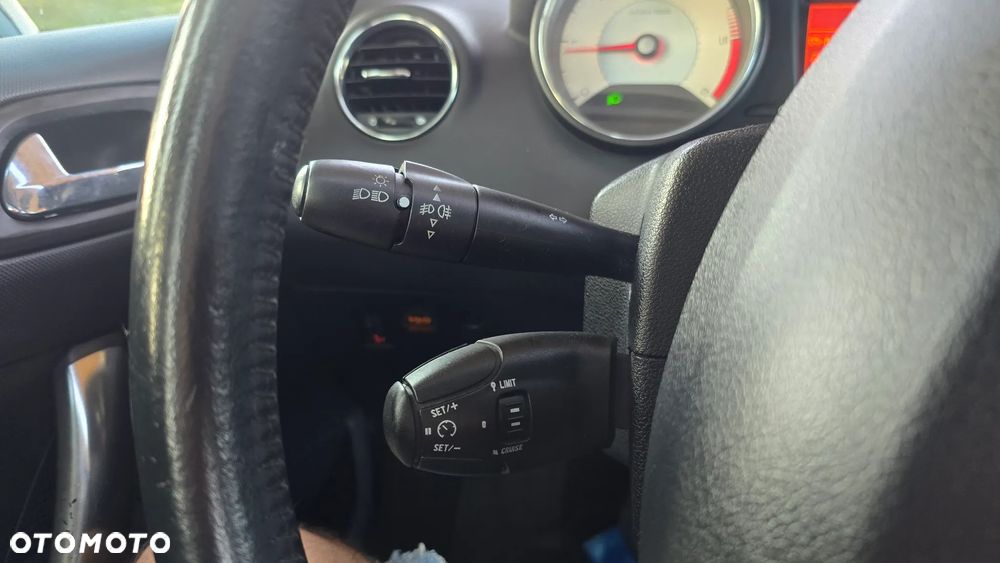 Peugeot 308 1.6 HDi Premium Plus - 38