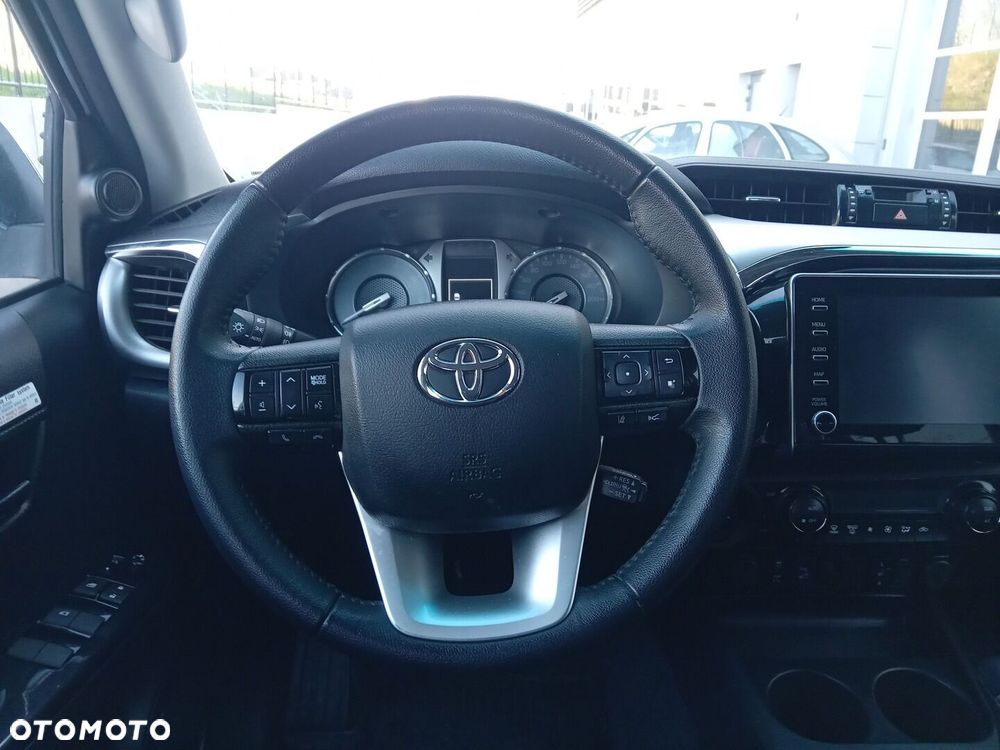 Toyota Hilux - 15