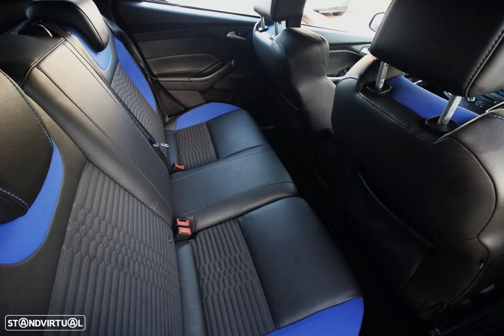Ford Focus - 17