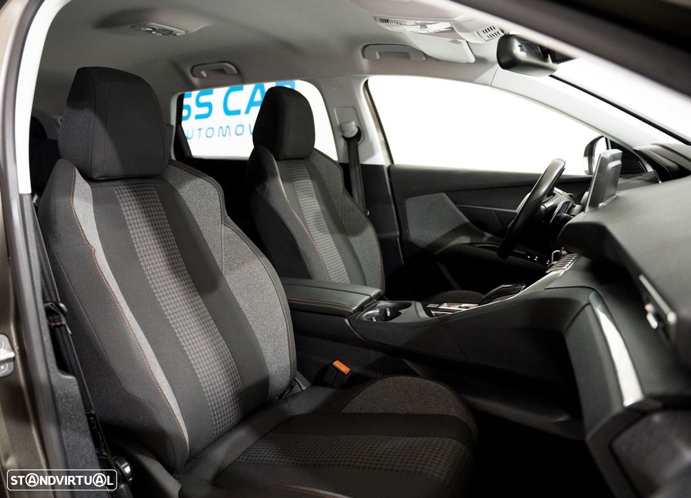 Peugeot 5008 1.2 PureTech Allure EAT8 - 15