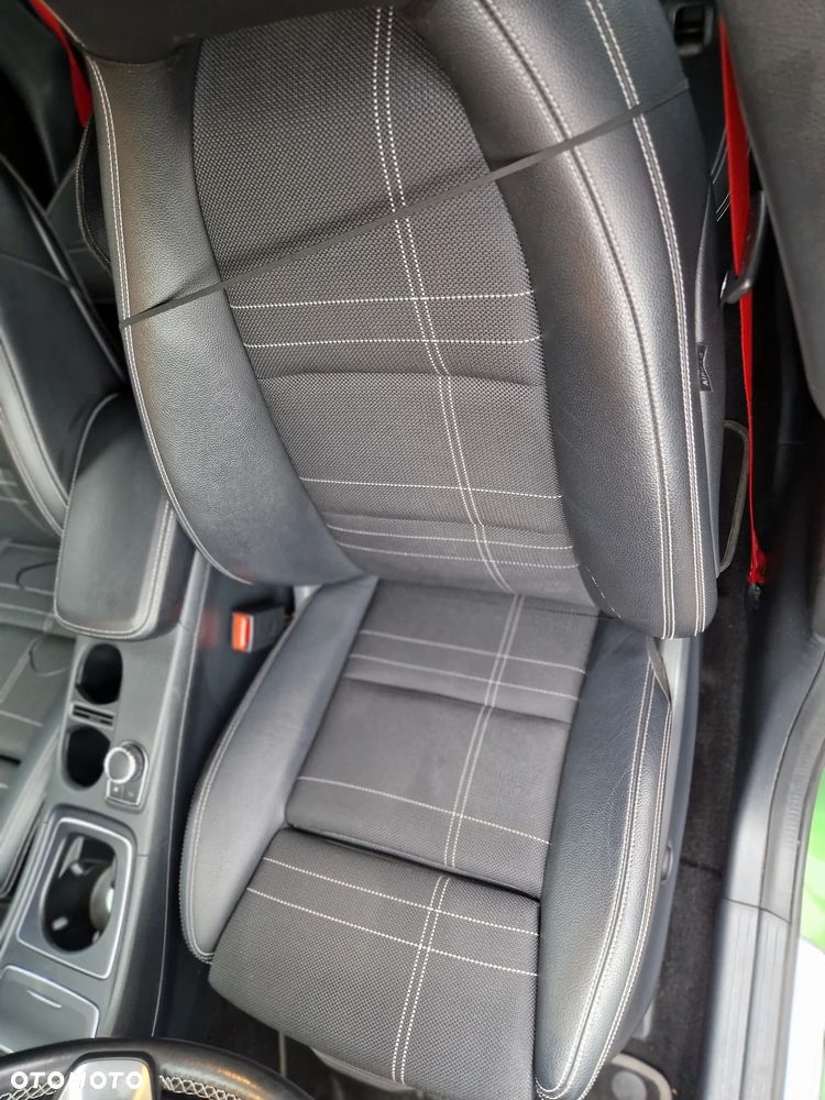 Mercedes-Benz Klasa A 200 7G-DCT - 14