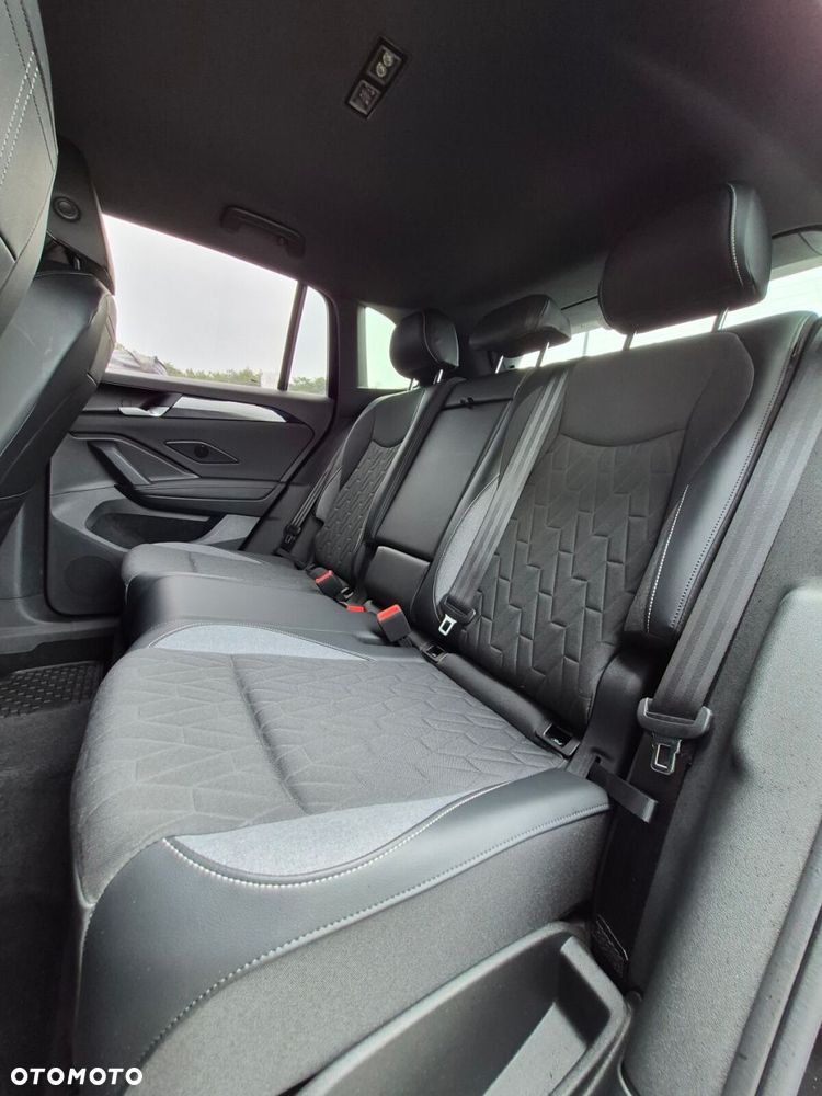 Volkswagen Tiguan 1.5 eTSI Life DSG - 27
