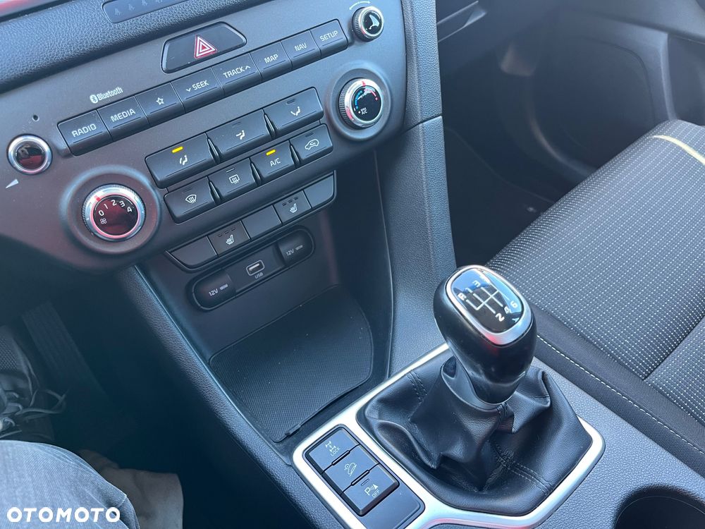 Kia Sportage 1.6 T-GDI Business Line 4WD - 21