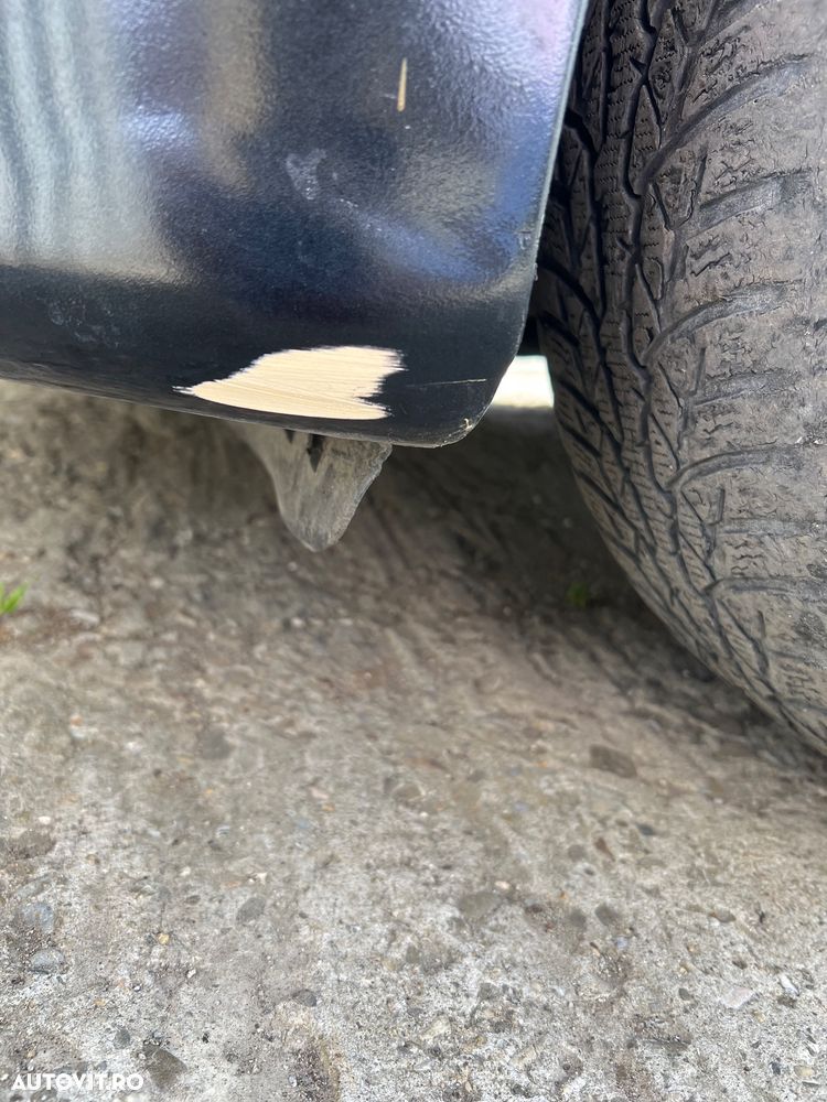 BMW Seria 3 318d - 14