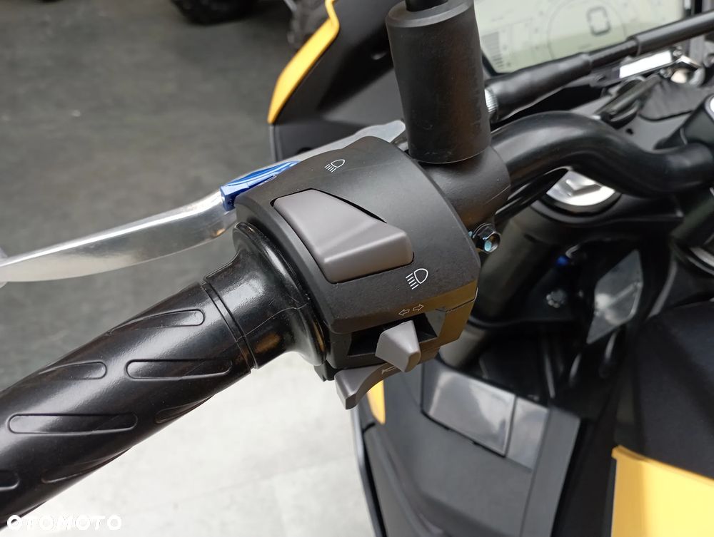 Aprilia Tuono - 10