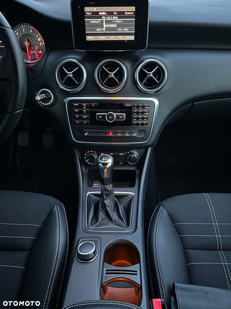 Mercedes-Benz Klasa A 180 (BlueEFFICIENCY) - 14