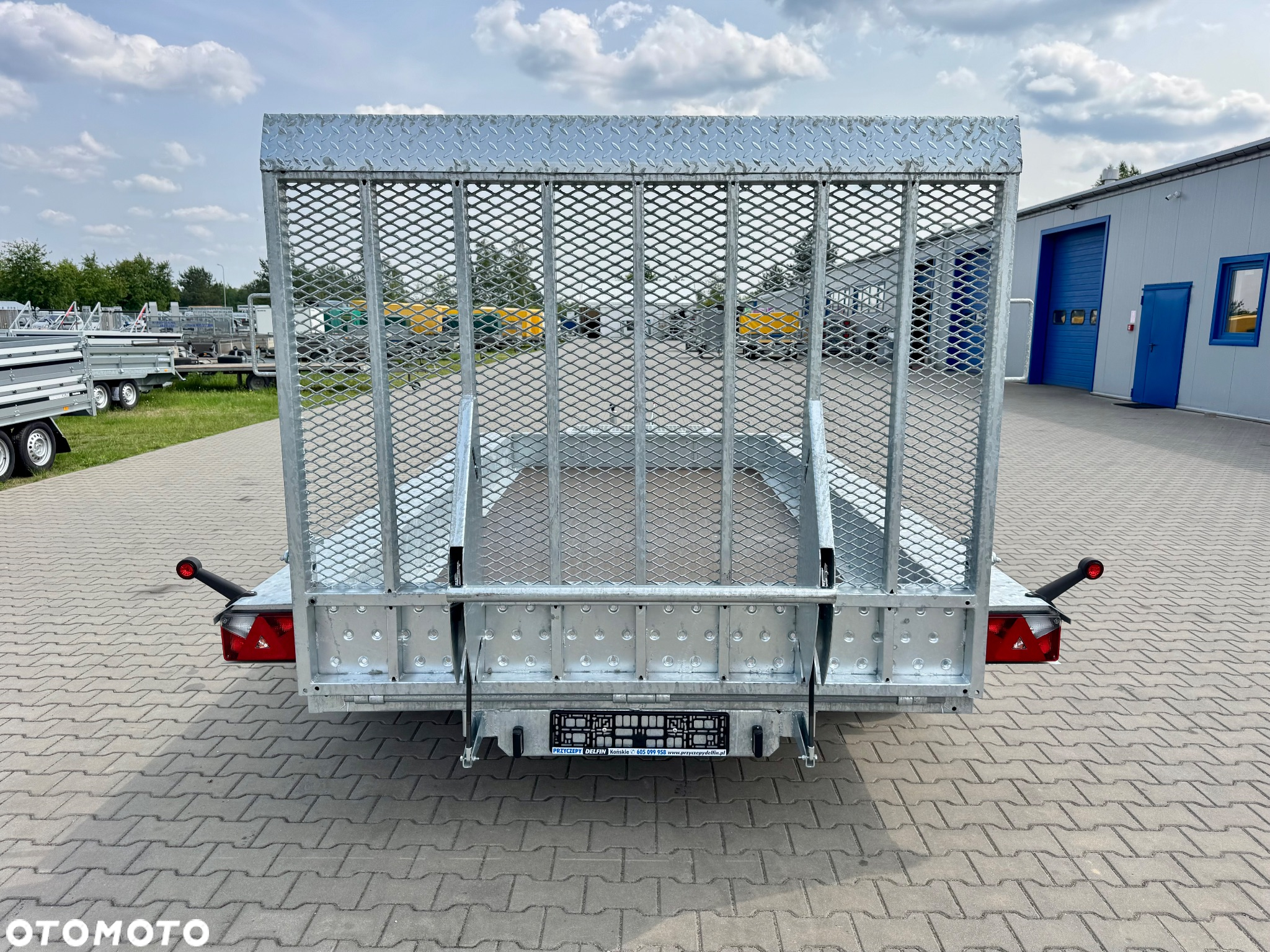Niewiadów KN401835T - 400 x 185 cm | 2570kg ładowności | trap stalowy | 3-osiowa budowlanka - 6