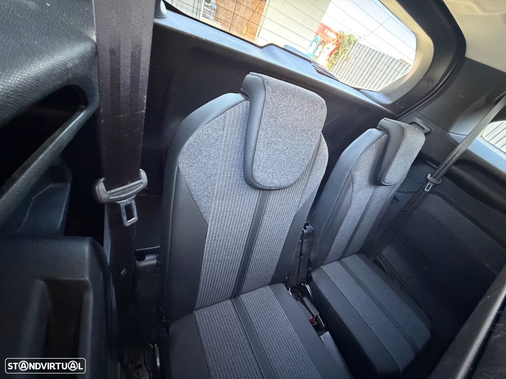 Peugeot 5008 1.2 PureTech GT - 13