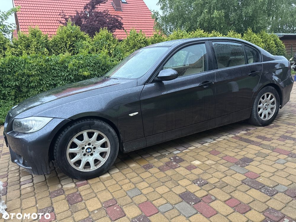 BMW Seria 3 320i - 9