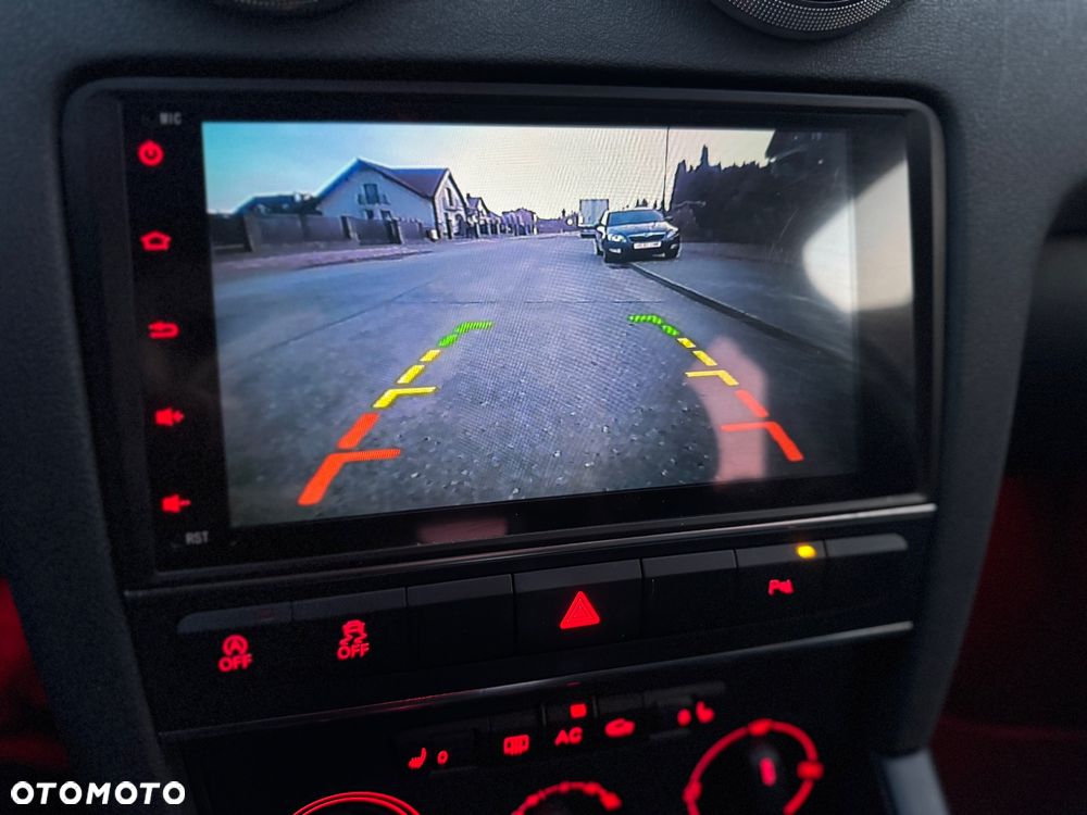 Audi A3 Sportback 2.0 TDI DPF S tronic S line Sportpaket - 38