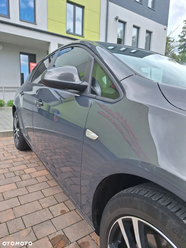 Opel Astra 1.7 CDTI Cosmo - 10