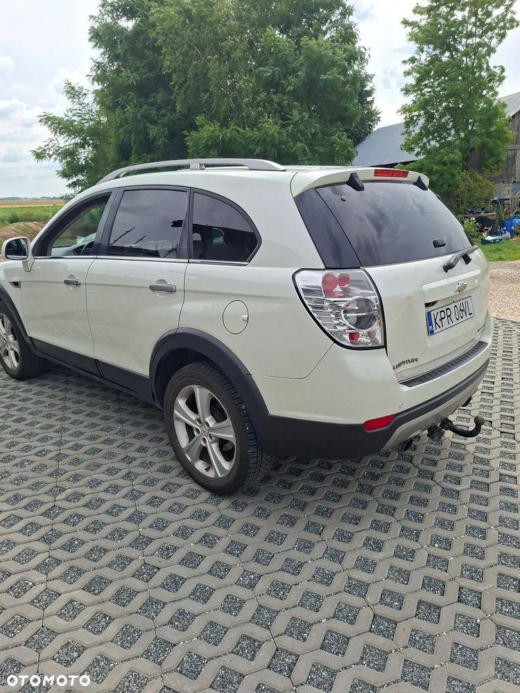 Chevrolet Captiva 2.2 D LT+ - 9