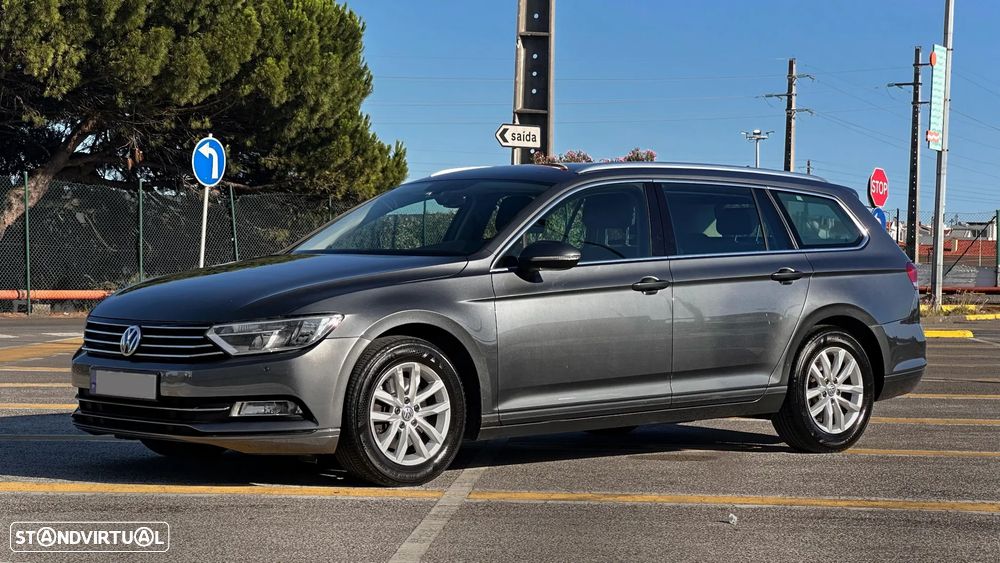 VW Passat Variant 1.6 TDI Confortline DSG - 1
