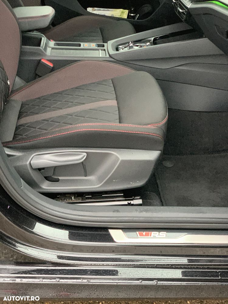 Skoda Octavia 2.0 TDI DSG RS Plus - 27