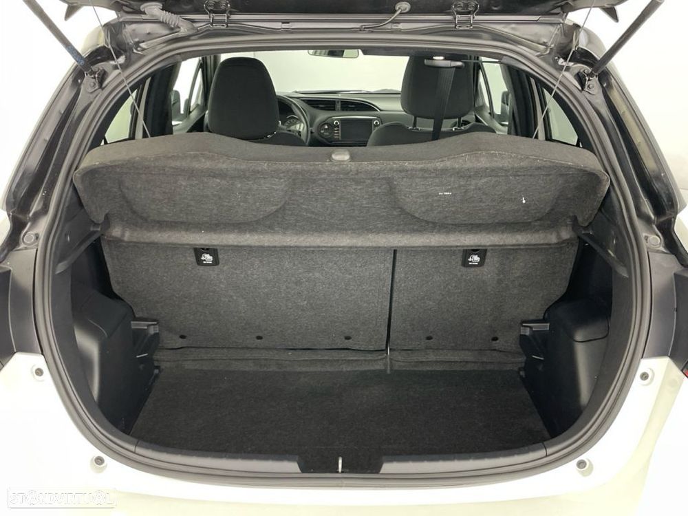 Toyota Yaris 1.5 HSD Square Collec.White - 13