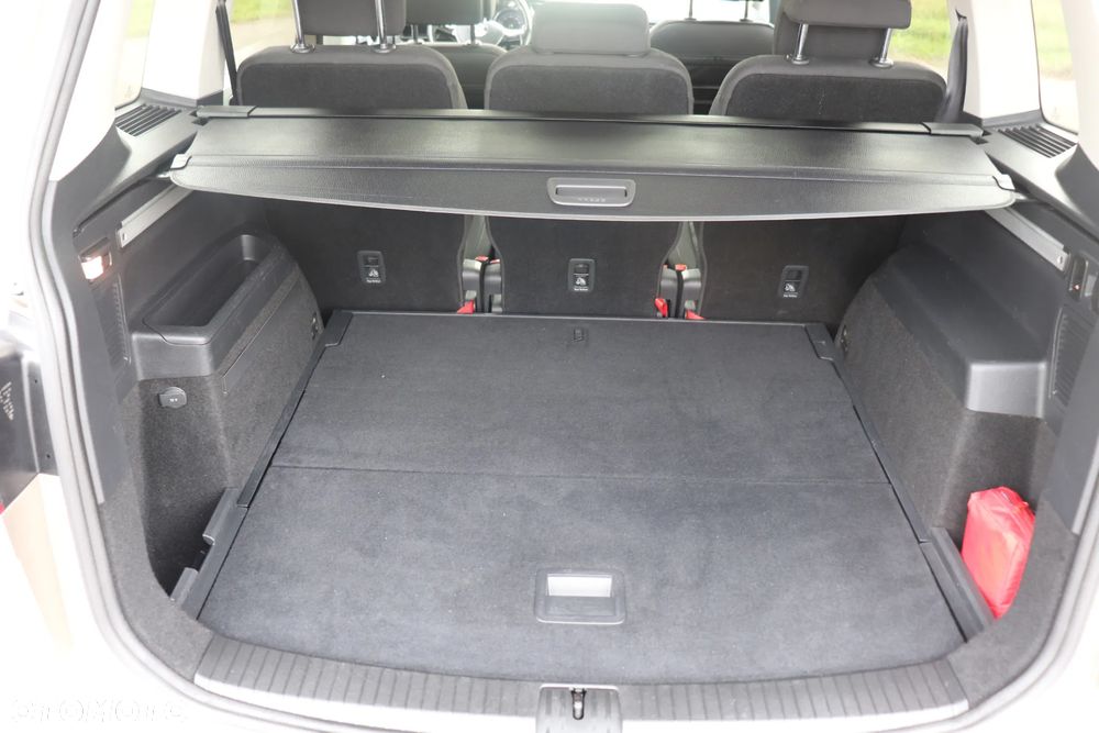 Volkswagen Touran 2.0 TDI BMT Highline - 12