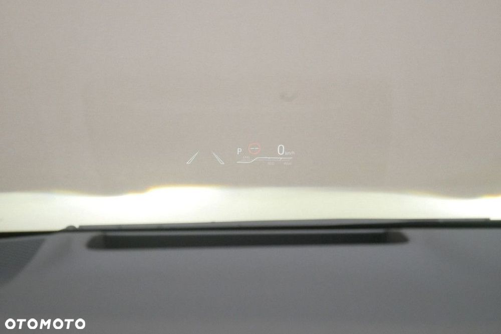 Toyota Corolla 1.8 Hybrid Executive - 26