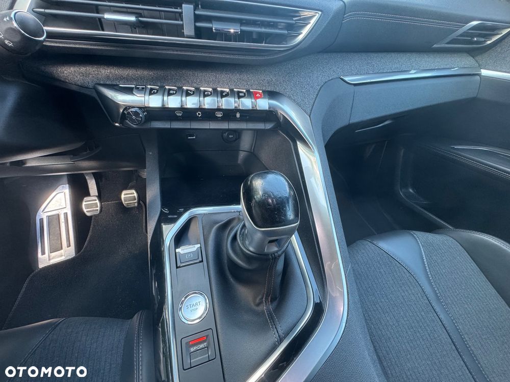 Peugeot 5008 PureTech 130 Allure - 31