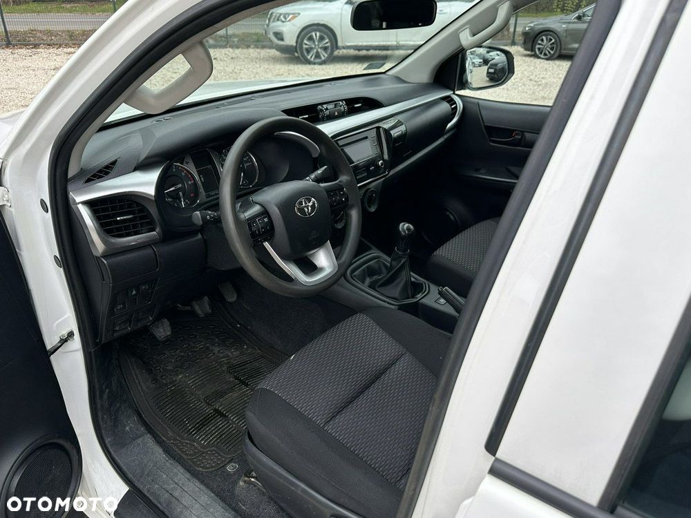 Toyota Hilux 2.4 D-4D Double Cab DLX 4x4 - 11