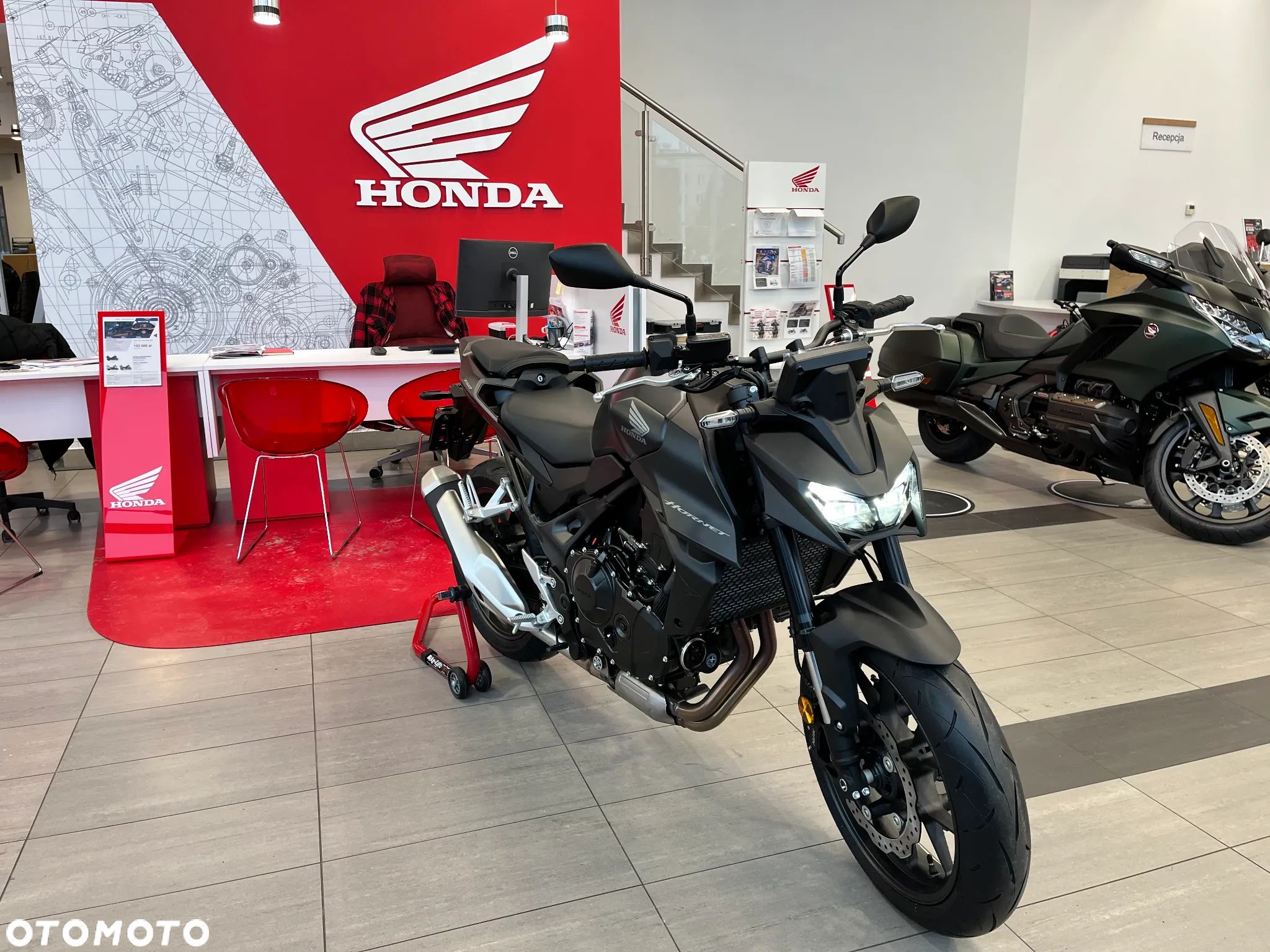 Honda CB - 1